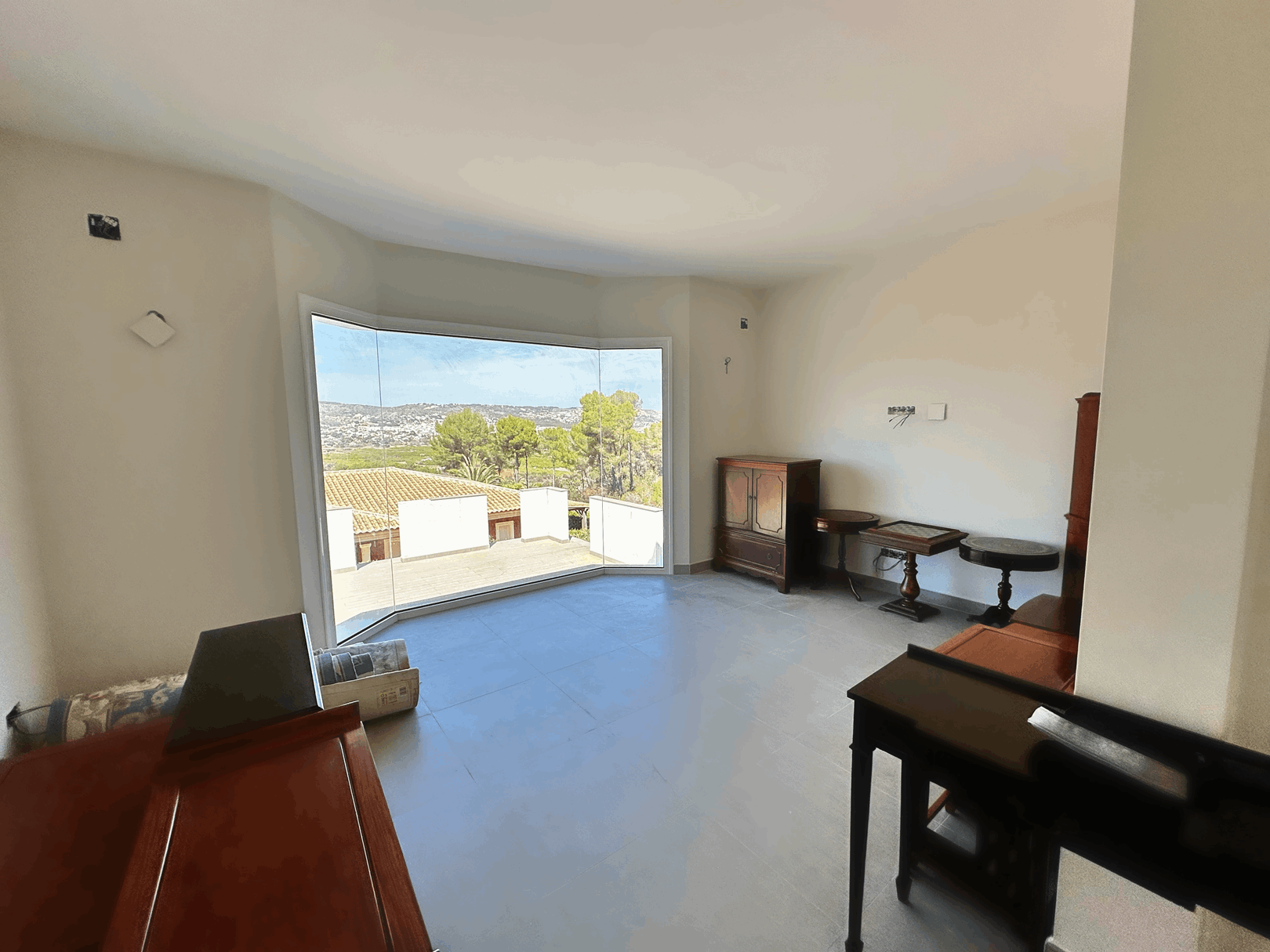 Brandneue Villa mit 5 Schlafzimmern und spektakulärem Blick auf den Montgo zum Verkauf in JaveaJavea