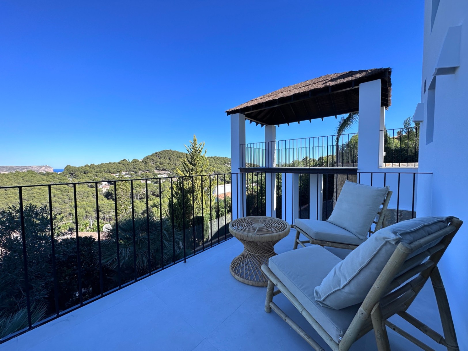 Fully renovated 4 bedroom villa with spectacular views for sale in Javea