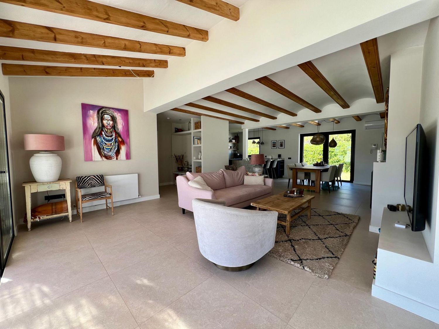 Prachtige volledig gerenoveerde villa met 3 slaapkamers te koop in Javea Montgo