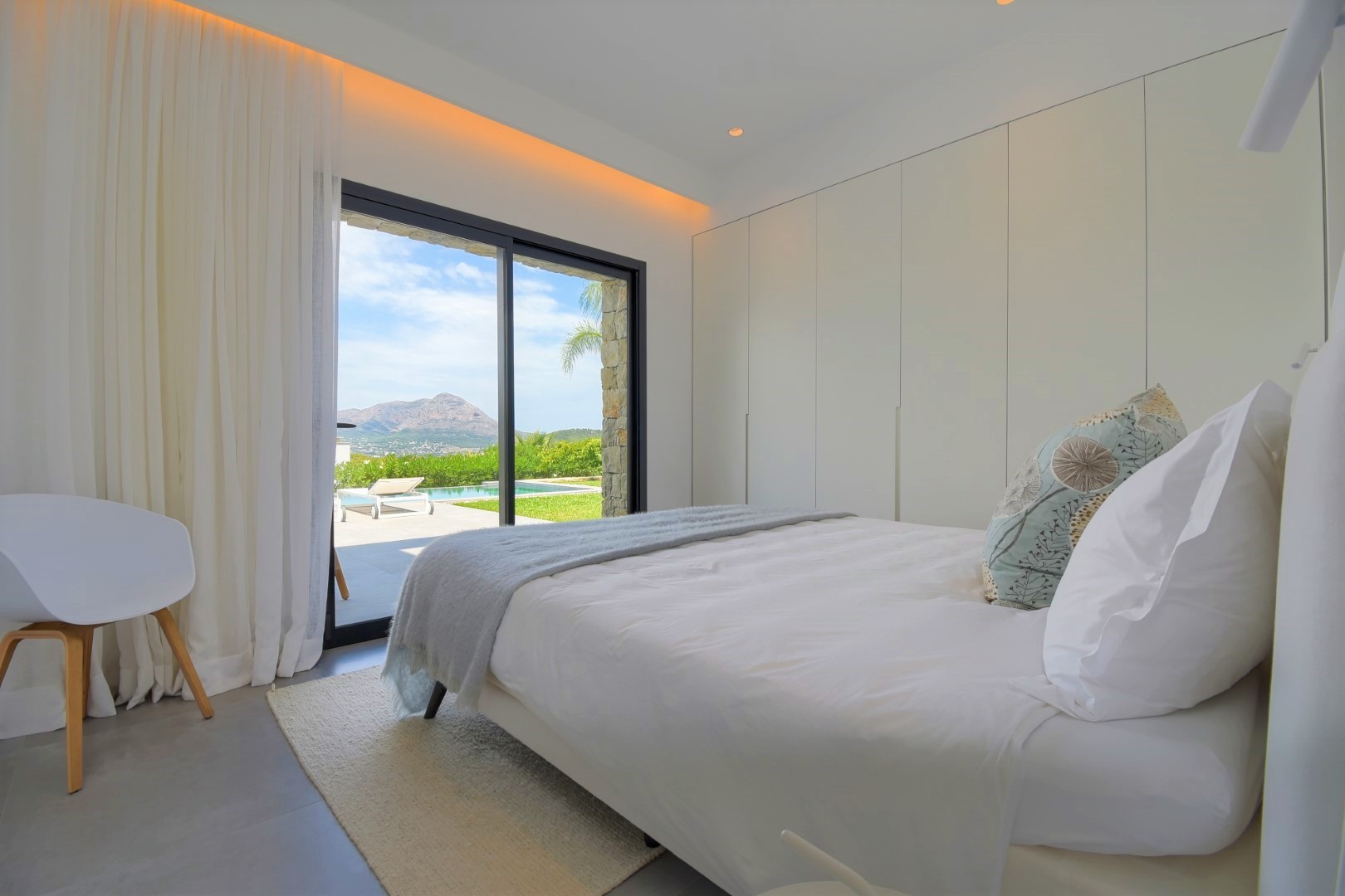 Luksusowa willa z widokiem na morze z 4 sypialniami na sprzedaż Javea