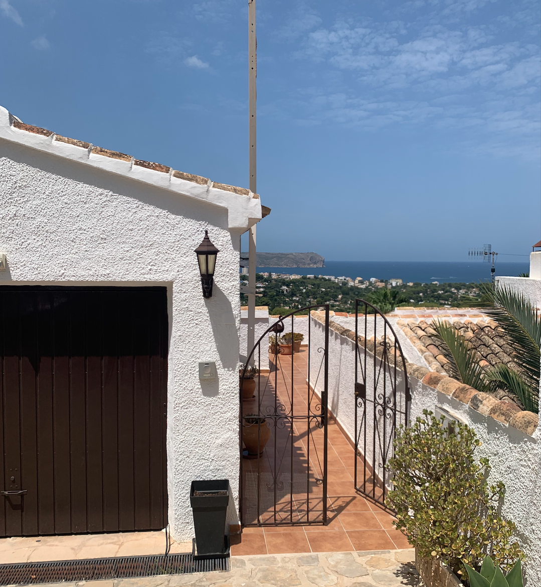 Superbe villa 4 chambres à vendre avec vue panoramique sur Javea et la mer